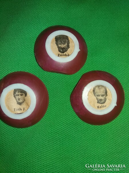 Retro 1977-78-as Újpesti Dózsa Bajnokcsapata vágott gomfoci játék trafikáru RITKA képek szerint