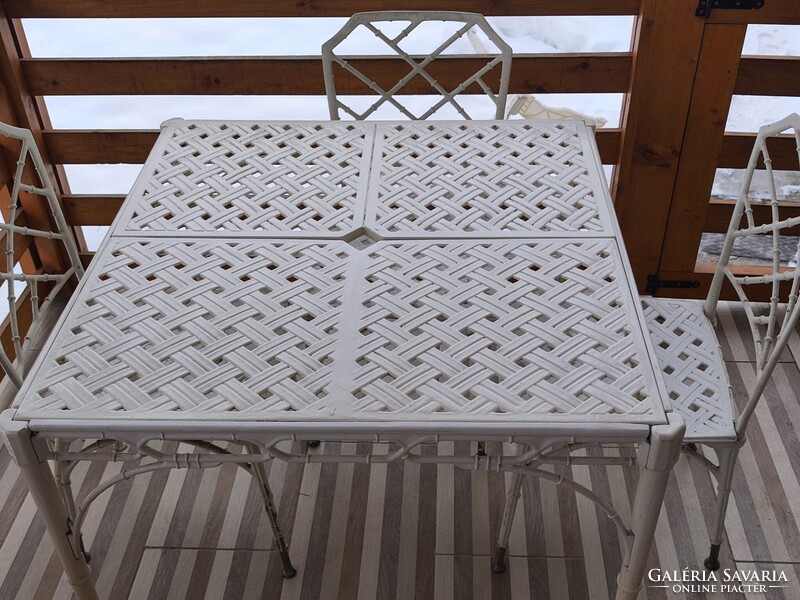 Ritka Alumínium kerti garnitúra, „bambusz hatású" formavilággal. 4+1db