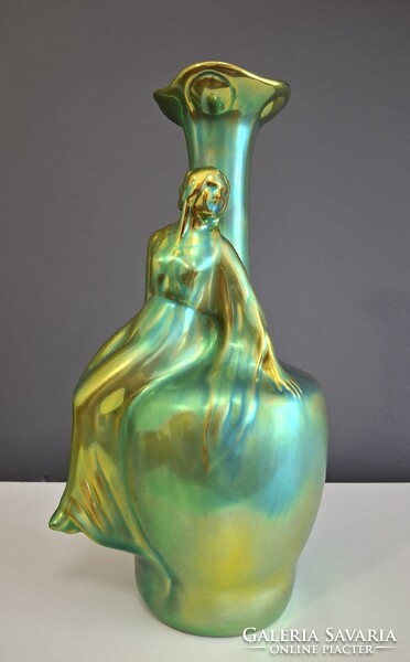 Zsolnay Eozin Váza – Ülő leányalakkal, 24 cm, Hibátlan, vitrin állapot