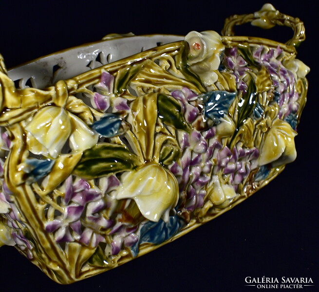 ZSOLNAY ÁTTÖRT MINTÁS HISTORIZÁLÓ KASPÓ - JARDINIERE A MÁLYVA SOROZATBÓL 1890 körül !