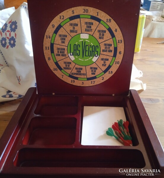 Las Vegas wooden box with a dart board
