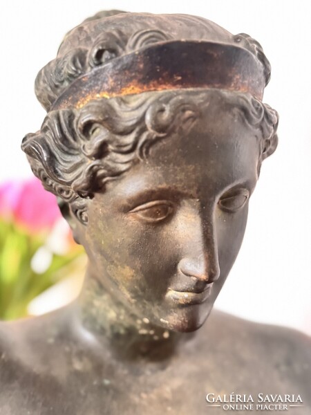 ANTIK HATALMAS APHRODITÉ BÜSZT