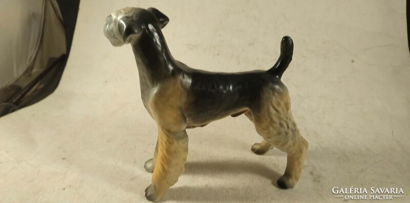 Zsolnay art deco kutya 561