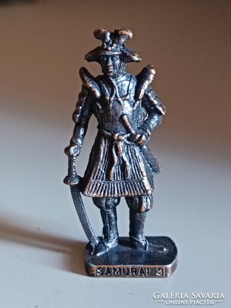 Gyűjtői fémöntvény figura-szobor, rendkívül szép, részletgazdag darab.