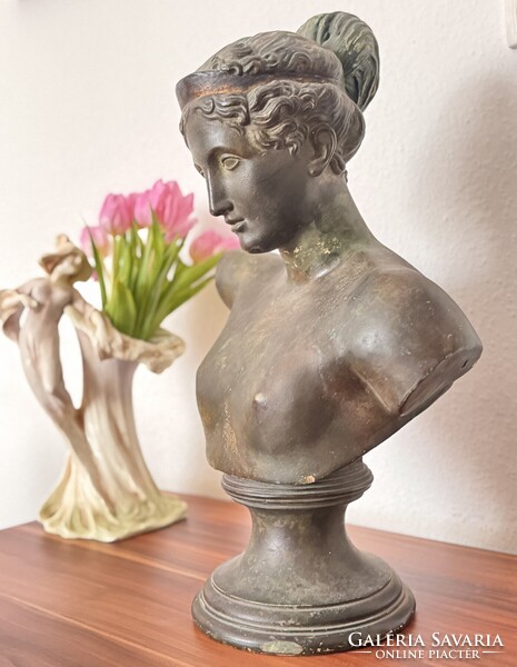 ANTIK HATALMAS APHRODITÉ BÜSZT