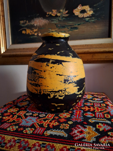 Gorka lívia ritkább hasas vázája