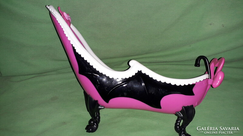 Eredeti MATTEL - MONSTER HIGH BARBIE baba szoba bútor rémes fürdőkád BABÁVAL 30X20cm a képek szerint