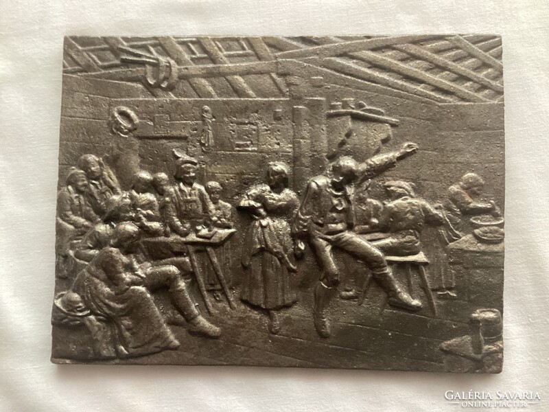 Mulatozók - Öntöttvas falikép .