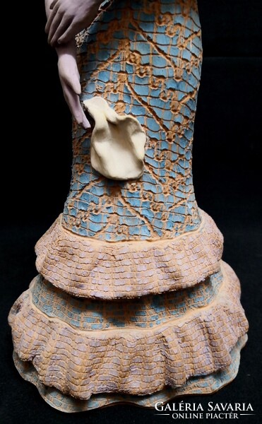 DT/490. – Bod Éva – Kalapos hölgy (42 cm)