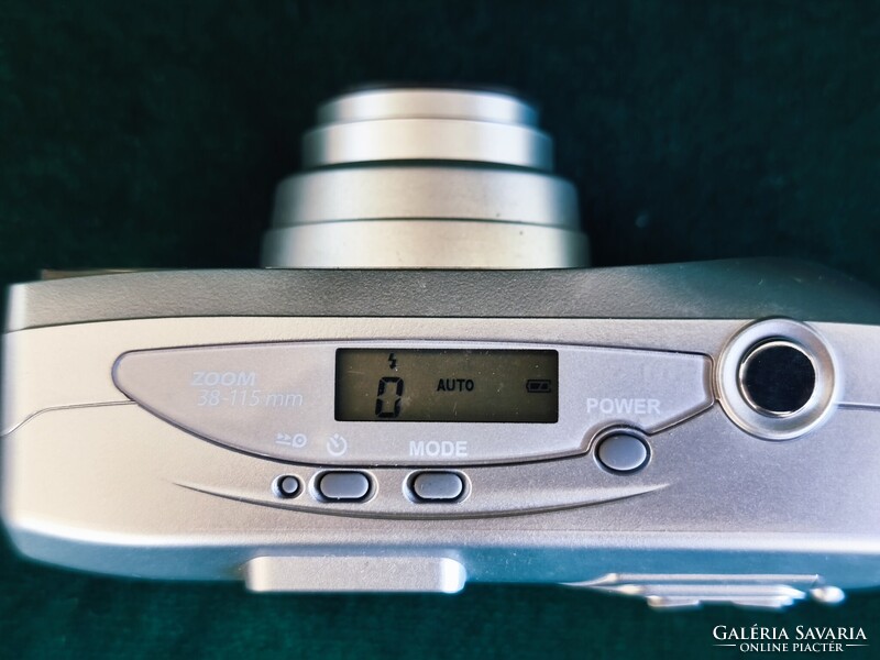 Traveler AF-Zoom 115 35mm filmes automata zoom kompakt fényképezőgép