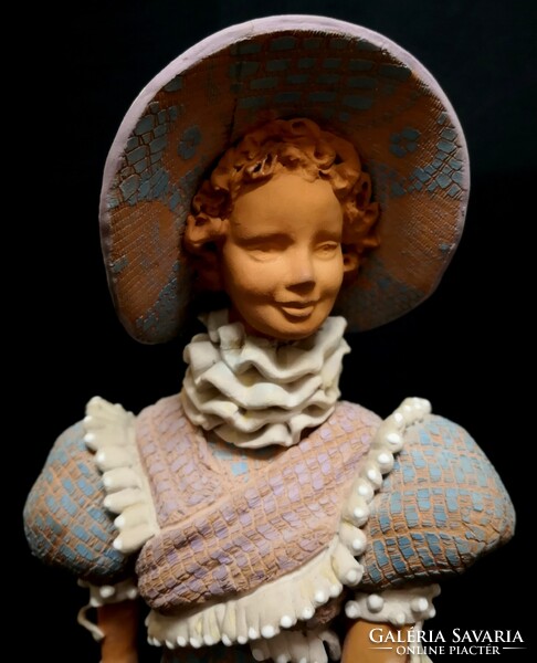 DT/490. – Bod Éva – Kalapos hölgy (42 cm)