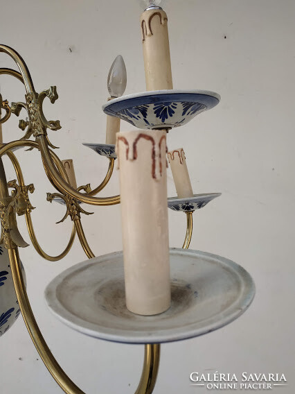 Antik delfti kék porcelán testű 12 karú patinás réz flamand csillár + 12 darab új gyertya izzó 3956