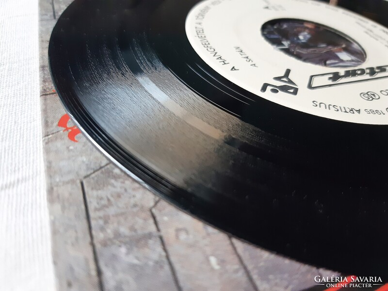 ÚJSZERŰ, NAGYON RITKA, POKOLGÉP KISLEMEZ: SÁTÁN / MASZK SP!