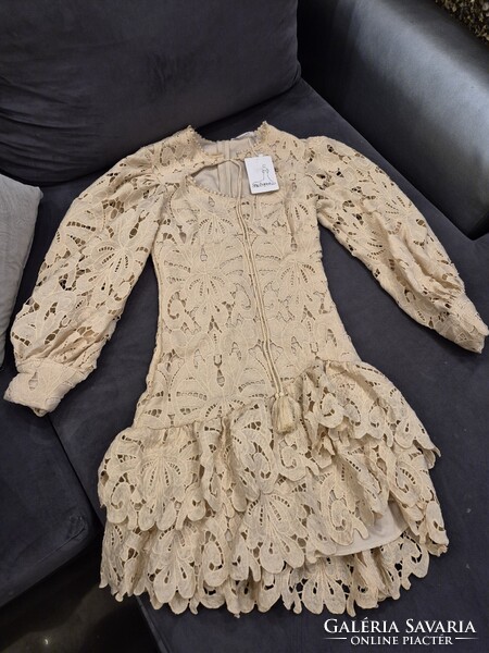 Női csipke ruha