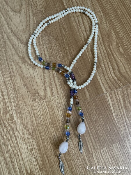 Igazgyöngy gyöngysor nagyobb szemekből, nagyon szép extra hosszú.