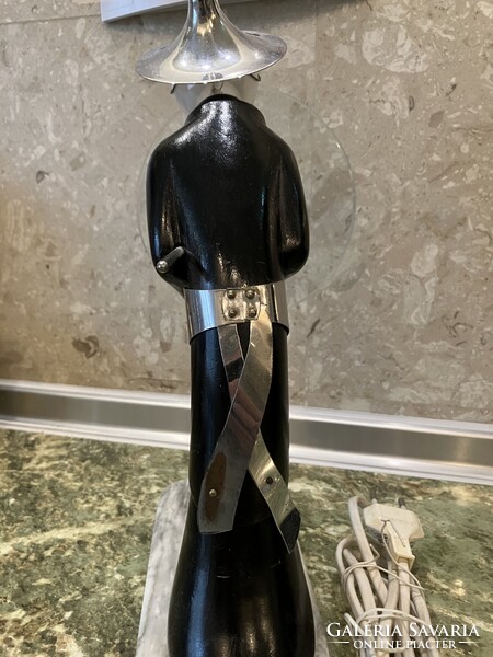 ART DECO SZAMURÁJ SZOBOR, ASZTALI LÁMPA DEBRECENI LÁMPAGYÁR