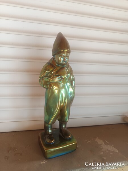 Antik Zsolnay Székely fiúcska