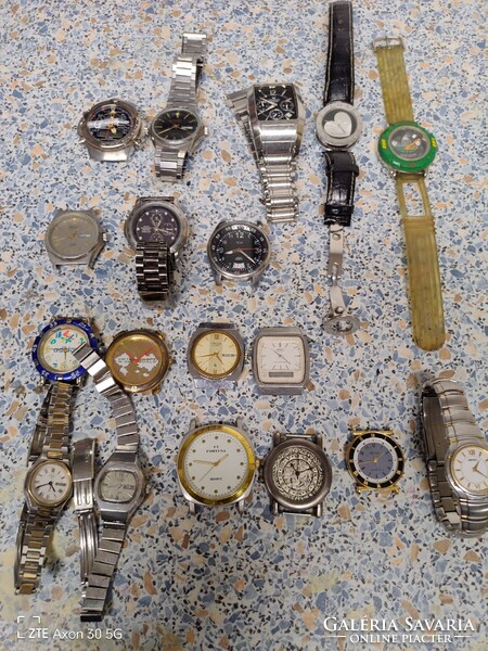 Eladó vegyes karóra csomag