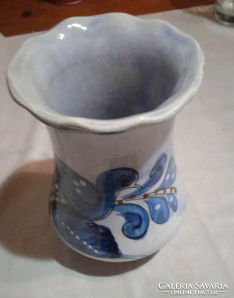 Hand made Cancun Mexico beautiful pottery vase in excellent condition ready to be shipped