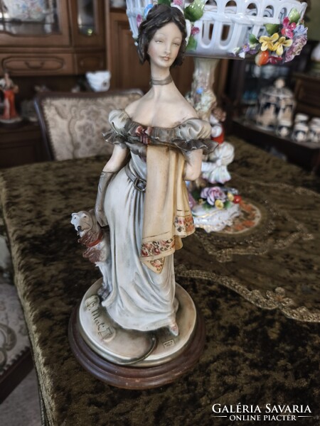 Gyűjtői, Capodimonte Bruno Merli porcelánfigura - Hölgy orosz agár kutyával.  1981