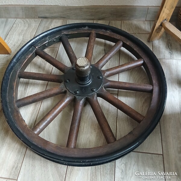 Eredeti antik Ford-T modell autókerék (61,5x18 cm)