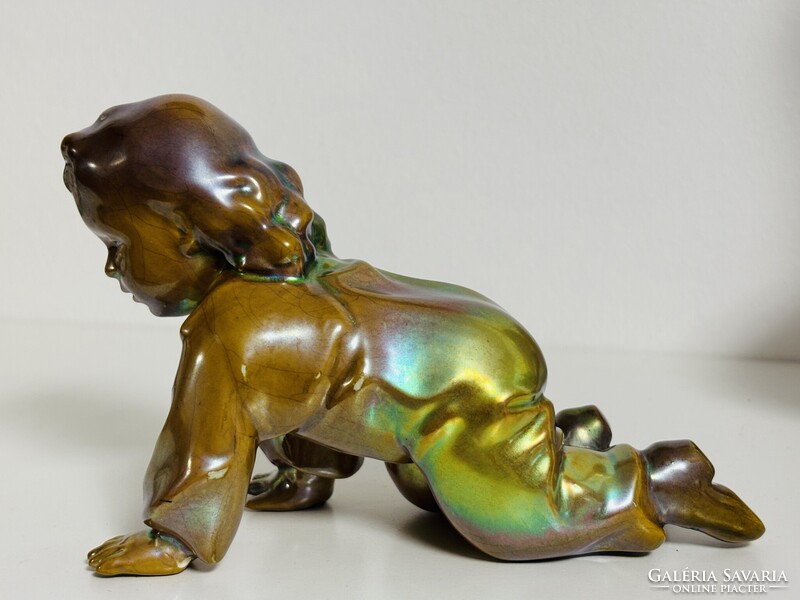 Zsolnay eozin Sinkó mászó gyermek figura