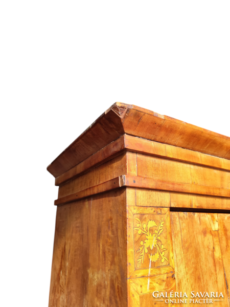 Biedermeier polcos szekrény