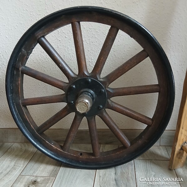 Eredeti antik Ford-T modell autókerék (61,5x18 cm)