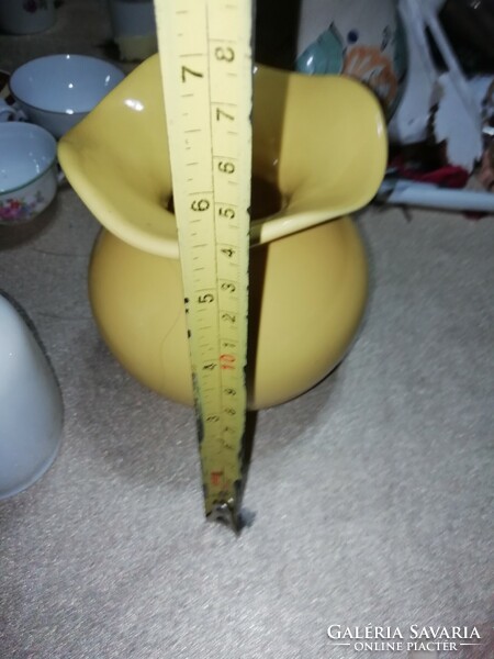 Sárga kerámia váza 24.Akció Aukció több száz termék vegye vigye