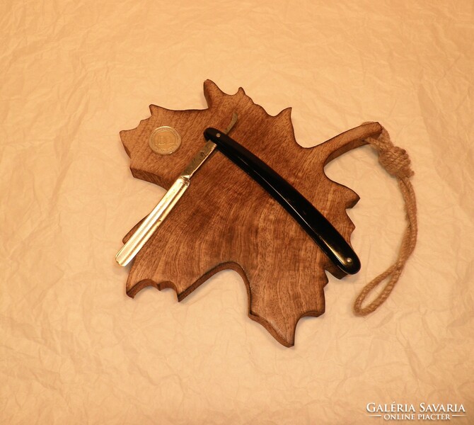 Régi borotva, BAURMANN, SOLINGEN, gyűjteményből. Kés, bicska, tőr, borotva.