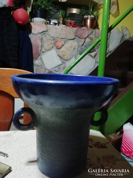 Mozsár alakú kerámia váza 20 cm képeken látható állapotban 16 cm.Akció Aukció több száz termék vegye