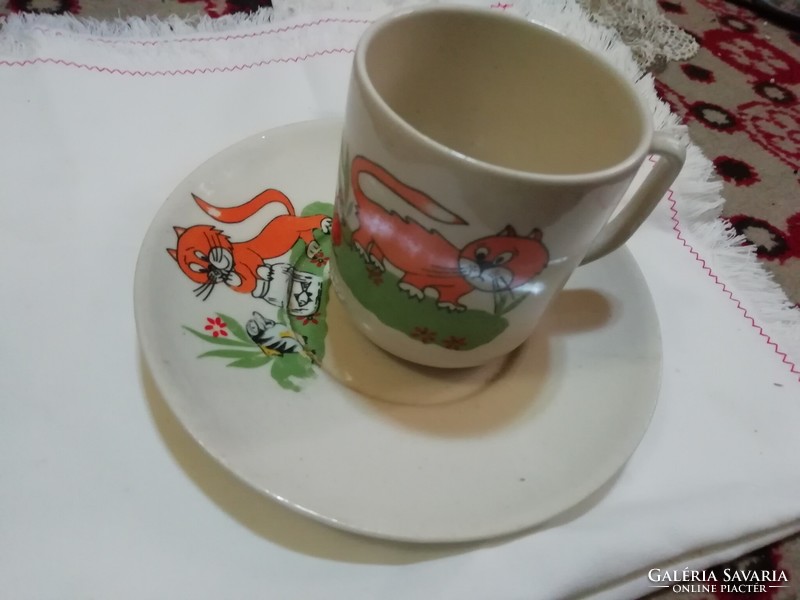 Ritka mese jelenetes reggeliző szett hibátlan állapotban.Akció Aukció több száz termék vegye vigye