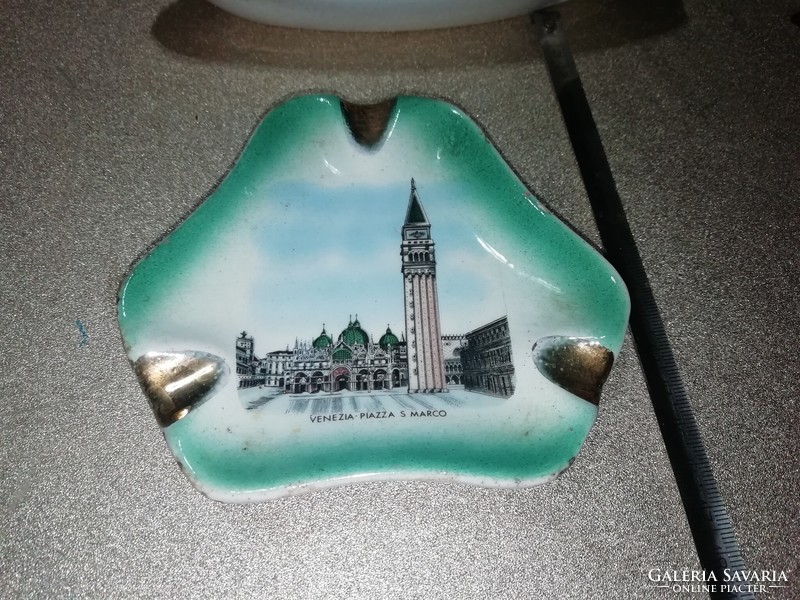 Régi reklám hamutartó a képeken látható állapotban 2.Akció Aukció több száz termék vegye vigye