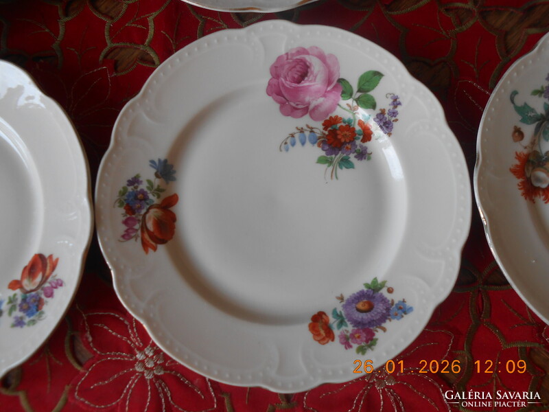 Zsolnay antik gyöngyös tányér készlet