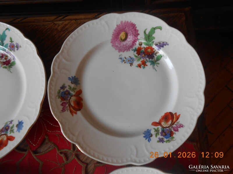 Zsolnay antik gyöngyös tányér készlet