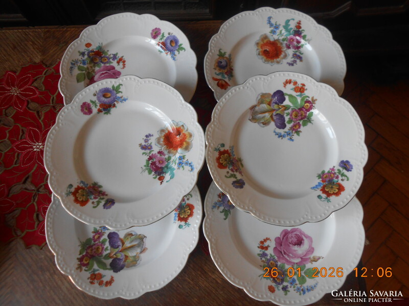 Zsolnay antik gyöngyös tányér készlet