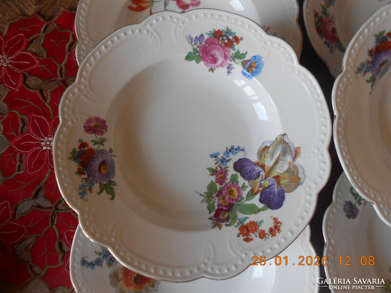 Zsolnay antik gyöngyös tányér készlet