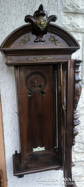 Antik cizellàlt réz díszes faragott Ónémet Bécsi rokokó különleges cizellàlt fali óra feles ütős