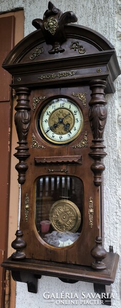 Antik cizellàlt réz díszes faragott Ónémet Bécsi rokokó különleges cizellàlt fali óra feles ütős