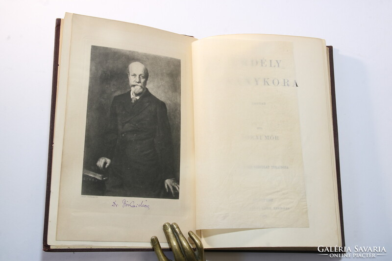 Aláírt Jókai Mór Erdély aranykora Gyönyörű dúsan aranyozott Gottermayer kötésben !!