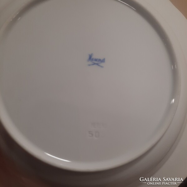 Herendi hecsedli, csipkebogyó mintás porcelán étkészlet