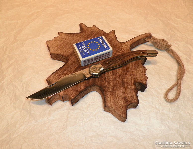 Tapodi fejesgörbe. Kés, bicska, tőr, borotva.