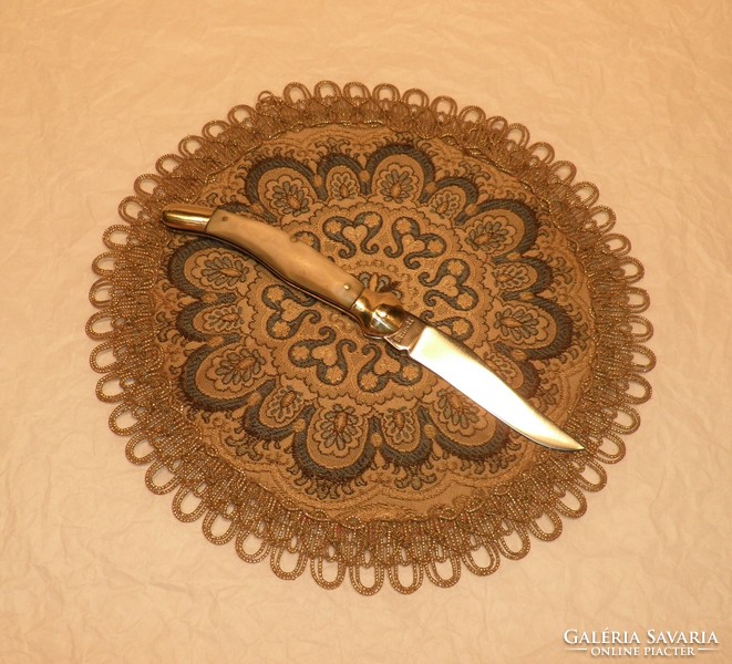 Nagy István fejesgörbe, gyűjteményből. Kés, bicska, tőr, borotva,