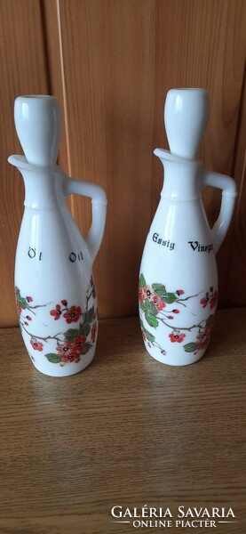 Virág mintás porcelán kiöntő 2 db