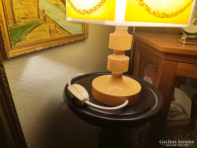 Retró Star üdítős asztali lámpa