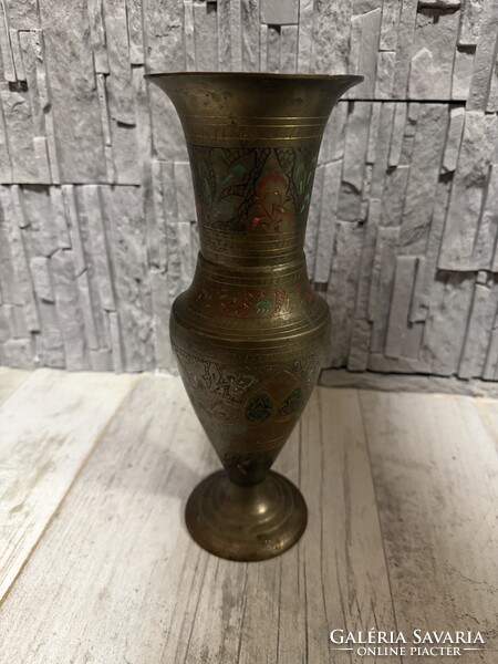 Indiai bronz váza
