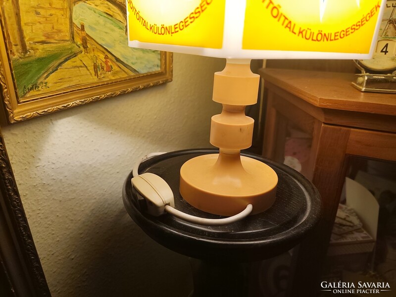 Retró Star üdítős asztali lámpa