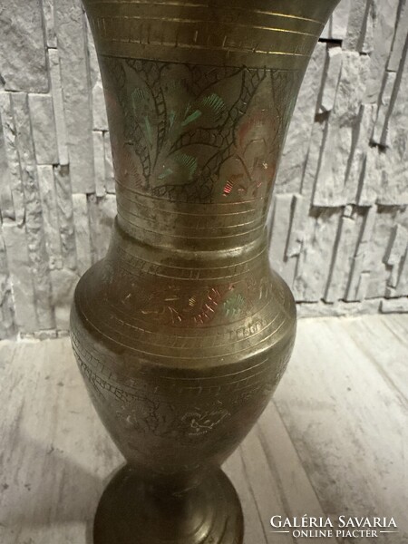 Indiai bronz váza