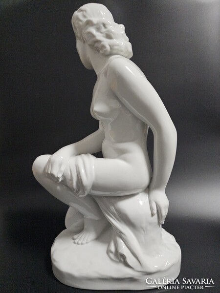 Hatalmas Herendi Térdelő Akt (Antik, 1930 körül)