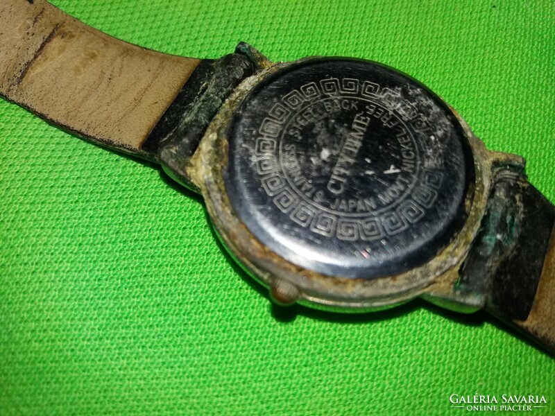 Retro CITY TIME quartz óra elem nélkül nem tesztelt a képek szerint
